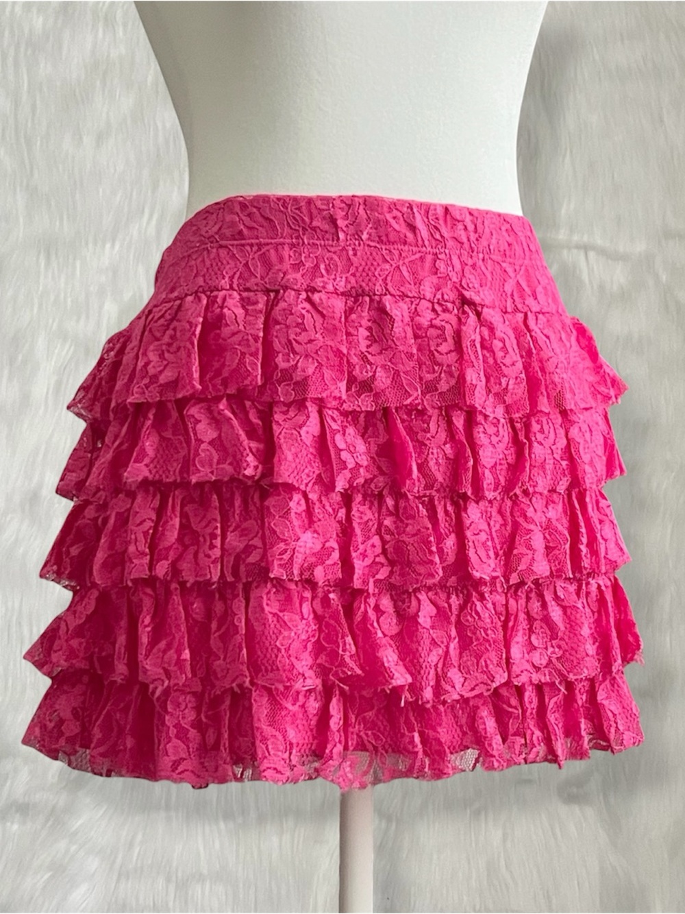 NWOT Myth Hot Pink Lace Ruffle Mini Skirt With Elastic Waistband